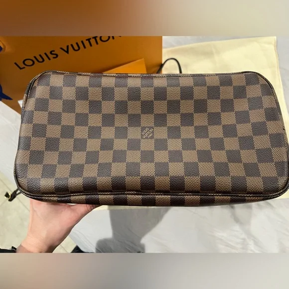Louis Vuitton Brown and Black Checkered Tote Bag - Picture 3 of 8